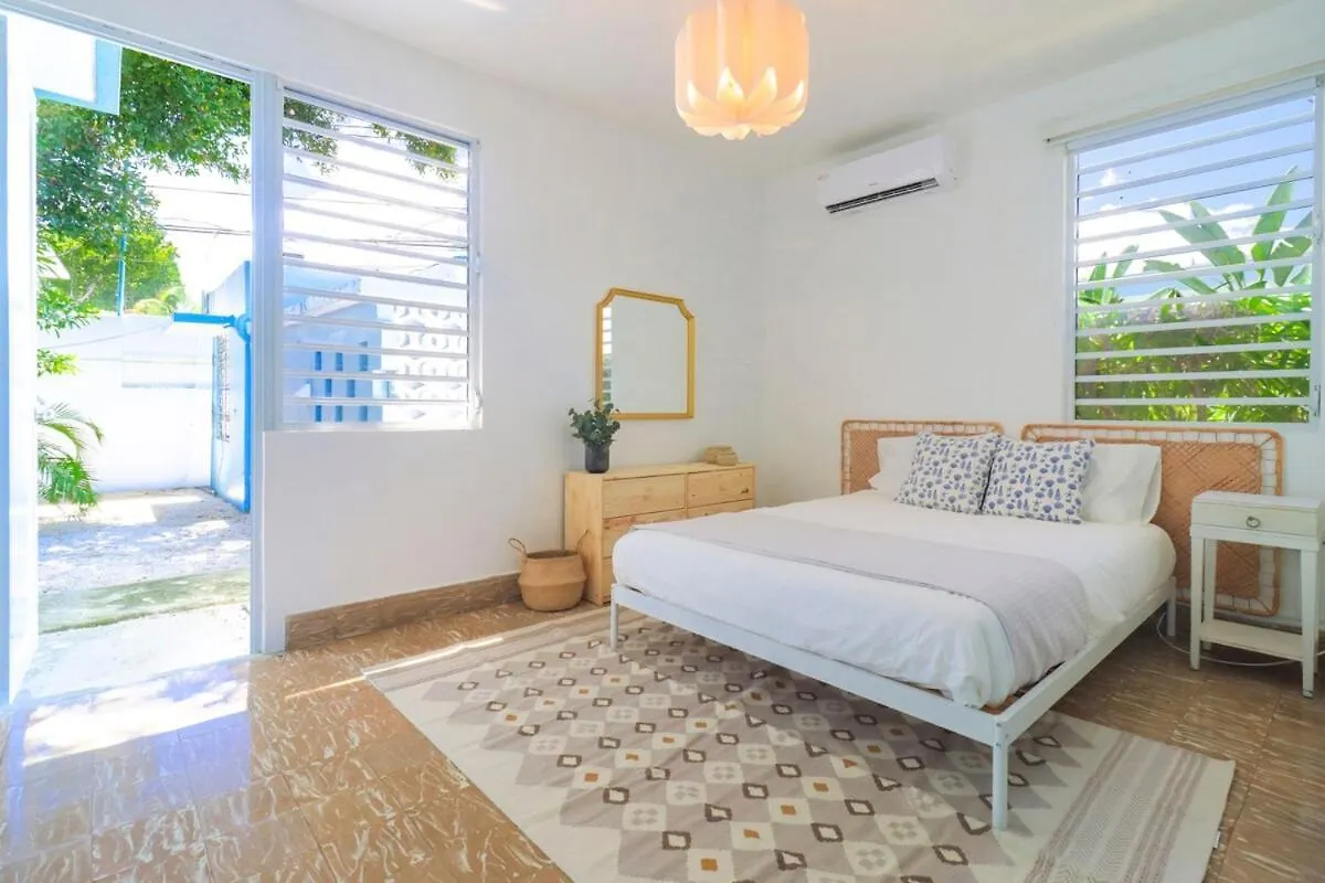 Casa Del Mar Beach Front Oasis Apartment San Juan