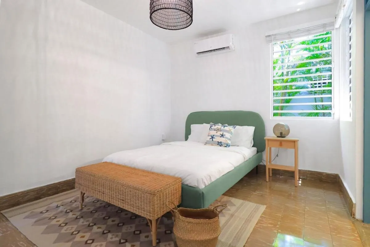 Casa Del Mar Beach Front Oasis Apartment San Juan