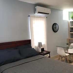 Metro Host Apartamento